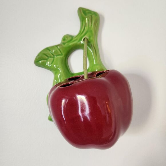 Fruit Wall Pocket Vase Red Cherry Leaf 3-D Vintage Planter Gallery Wall Kitsch - Picture 2 of 8